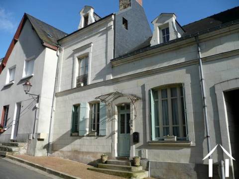 UNE ATTRAYANTE MAISON DE VILLAGE RENOVEE