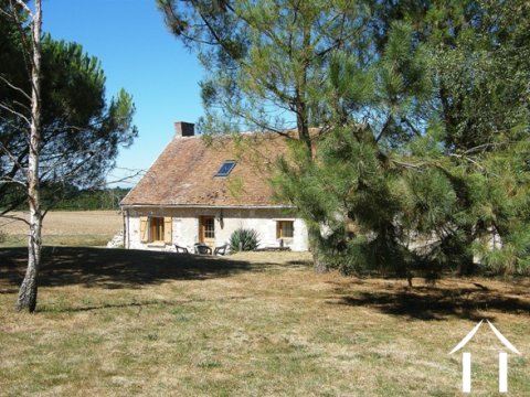 UNE MAISON RÉNOVÉE AVEC 3 CHAMBRES À COUCHER