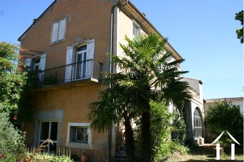Grande maison avec 5 chambres à coucher  