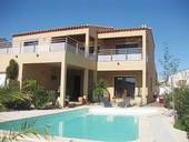 Une villa de luxe avec piscine, jacuzzi et vues imprenables 