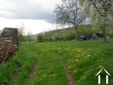 Entrée sur la parcelle de terrain