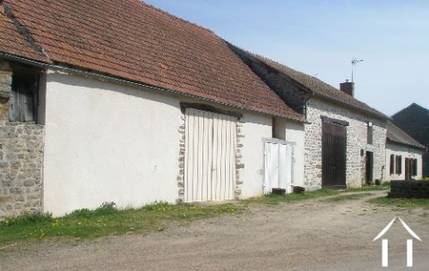 Maison de ferme et granges
