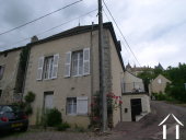 Maison dans un village de chateau  