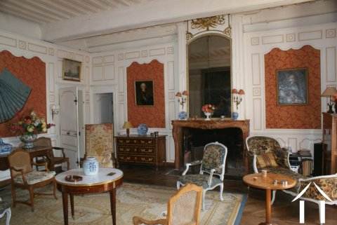 Bourgeois living room