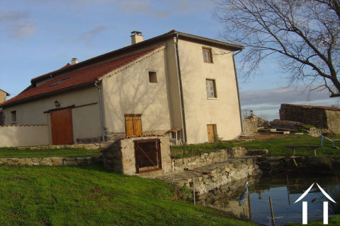 CORPS DE FERME