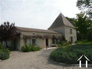 Maison de caractère A Vendre Près de Sigoules