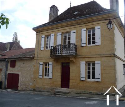 Maison de Village/Ville A Vendre Près de Issigeac