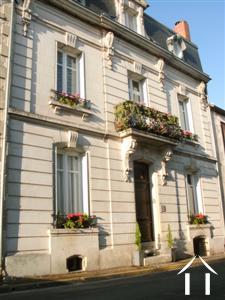 Maison de Village/Ville A Vendre Près de Eymet