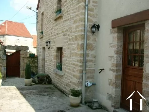 Entièrement rénovée maison
