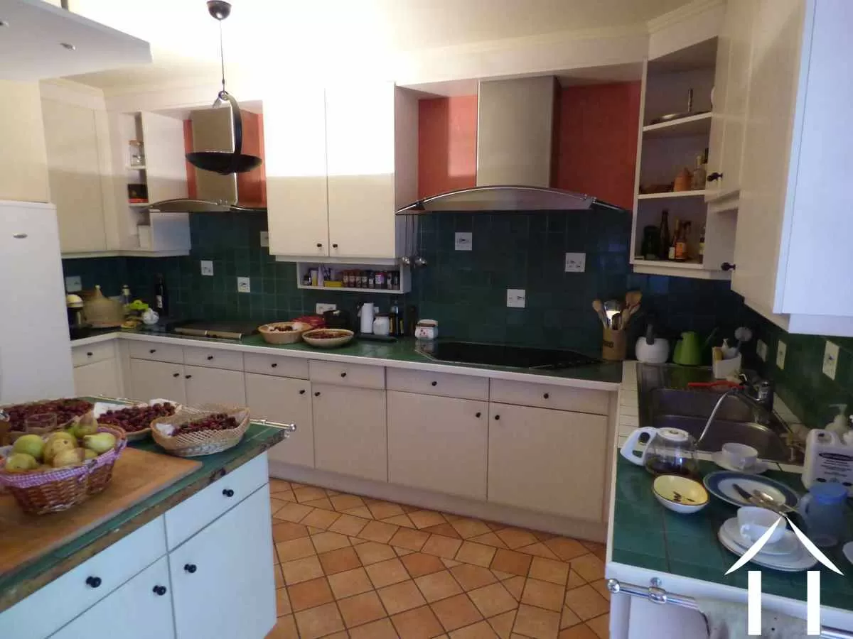 Châteaux, domaine à vendre mercurey, bourgogne, MB1162S Image - 9