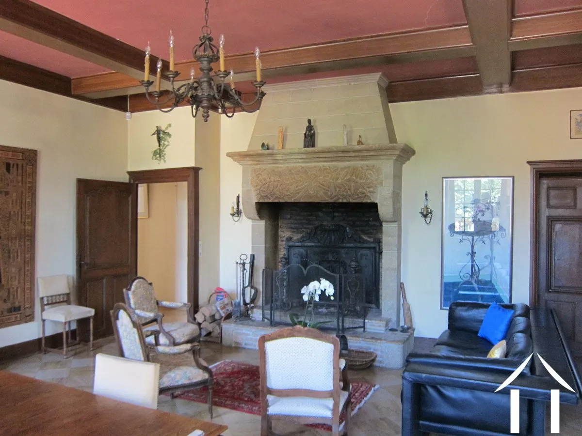 Châteaux, domaine à vendre mercurey, bourgogne, MB1162S Image - 3