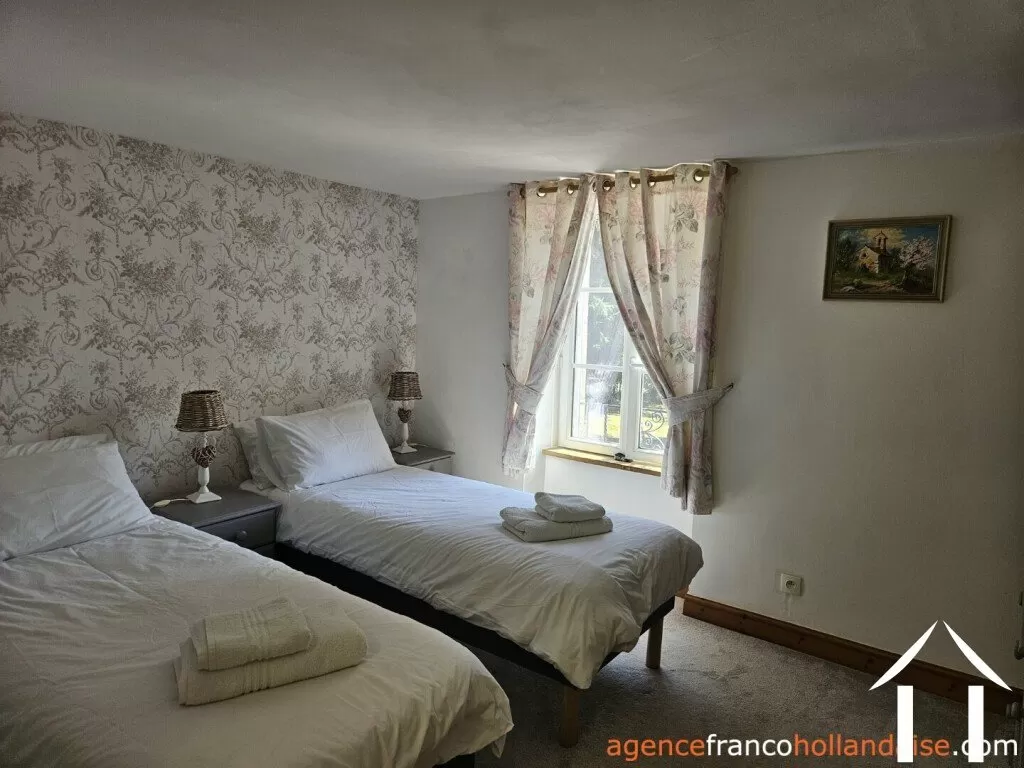 Maison à vendre chalus, auvergne, Li1010 Image - 8