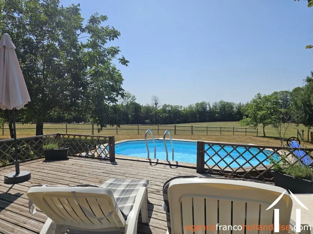 Maison à vendre chalus, auvergne, Li1010 Image - 13