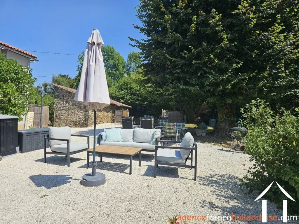 Maison à vendre chalus, auvergne, Li1010 Image - 30