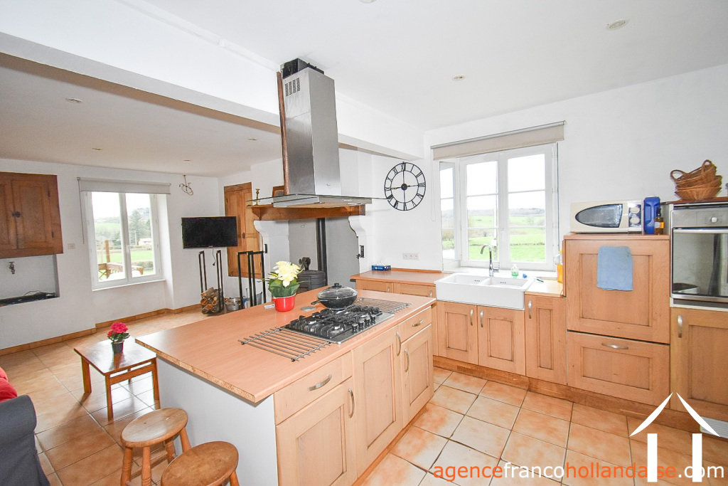 Maison à vendre neuvic entier, limousin, Li1012 Image - 14