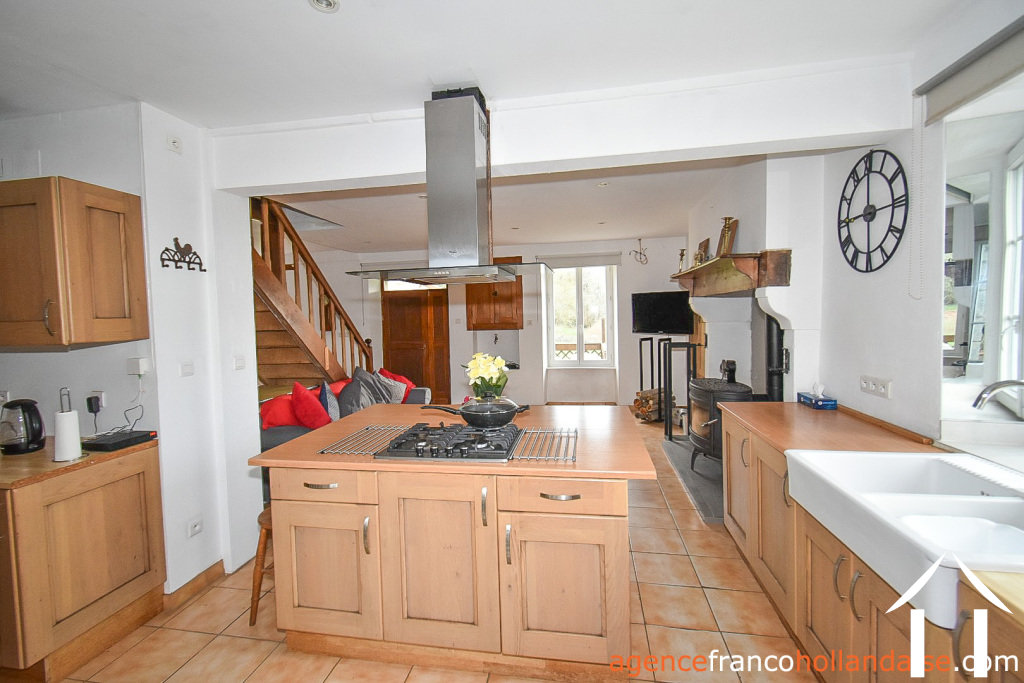 Maison à vendre neuvic entier, limousin, Li1012 Image - 12