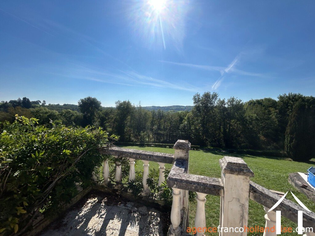 Maison à vendre anlhiac, aquitaine, Li1015 Image - 9