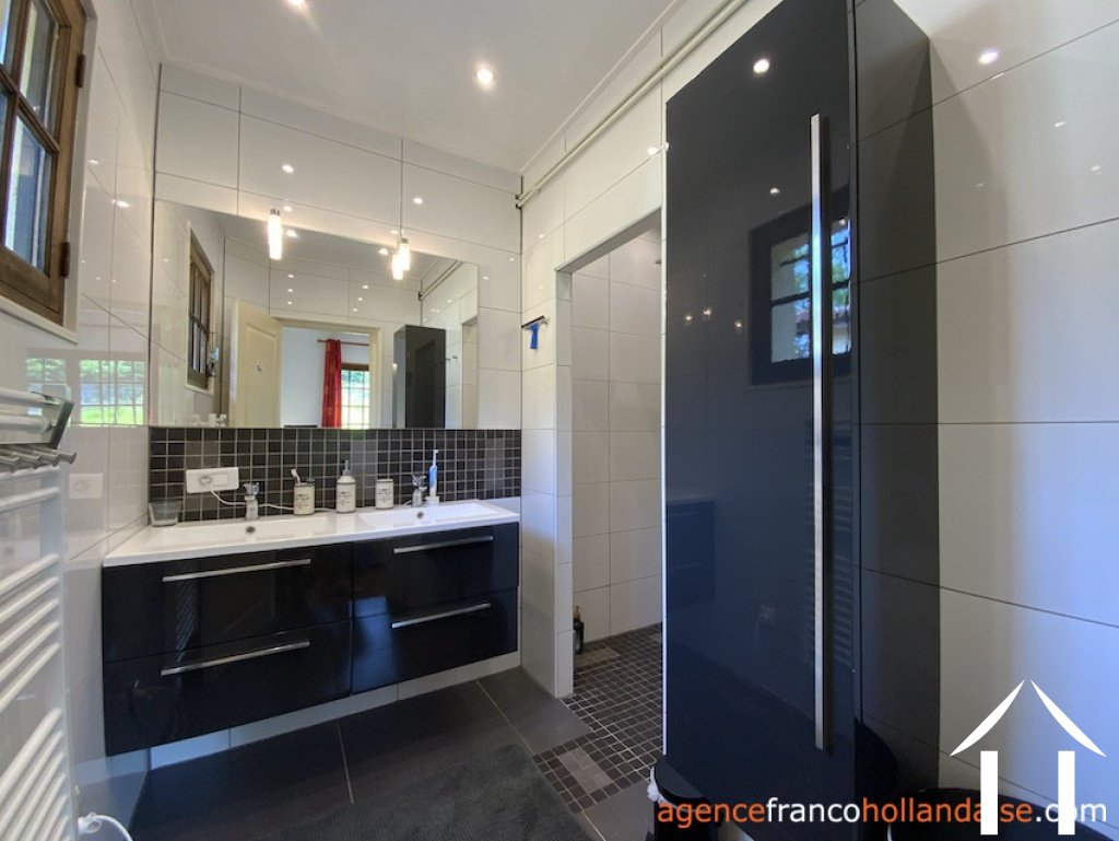 Maison à vendre anlhiac, aquitaine, Li1015 Image - 10