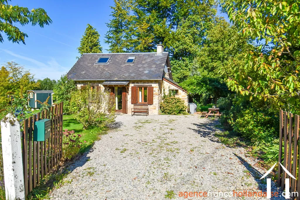 Maison à vendre st germain les belles, limousin, Li1018 Image - 39
