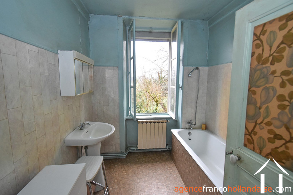 Maison avec gite à vendre neuvic entier, limousin, Li1027 Image - 33