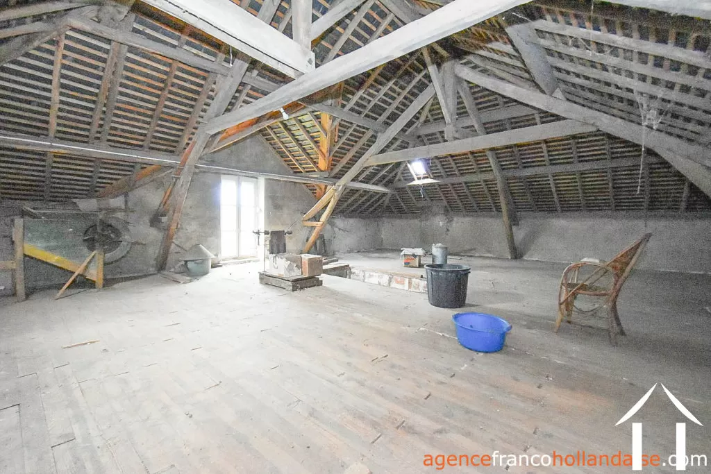 Maison avec gite à vendre neuvic entier, limousin, Li1027 Image - 25