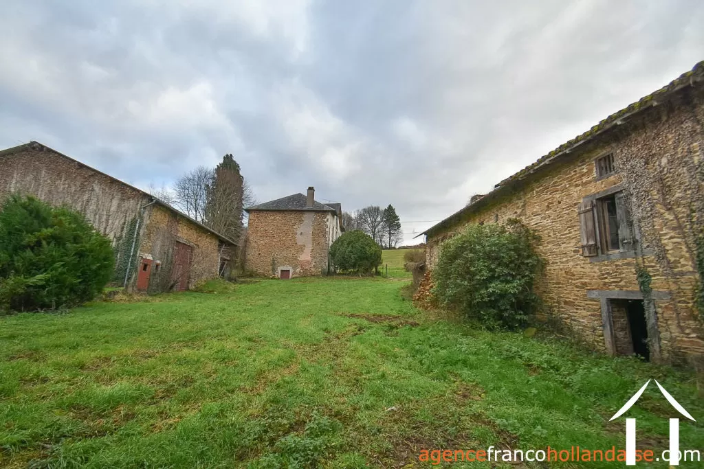 Maison avec gite à vendre neuvic entier, limousin, Li1027 Image - 38