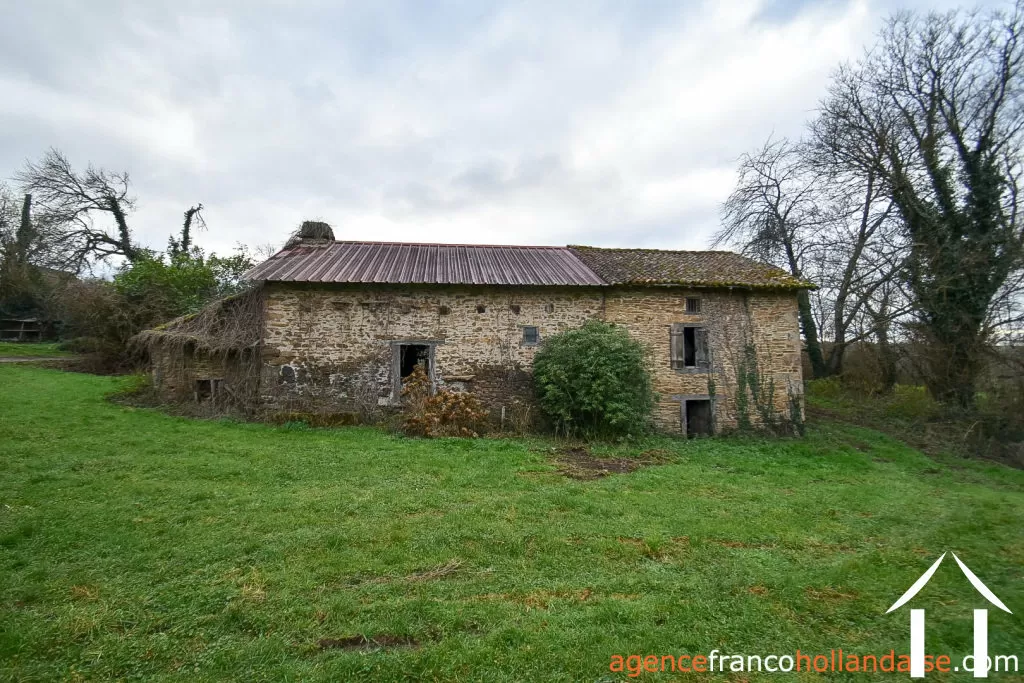 Maison avec gite à vendre neuvic entier, limousin, Li1027 Image - 39
