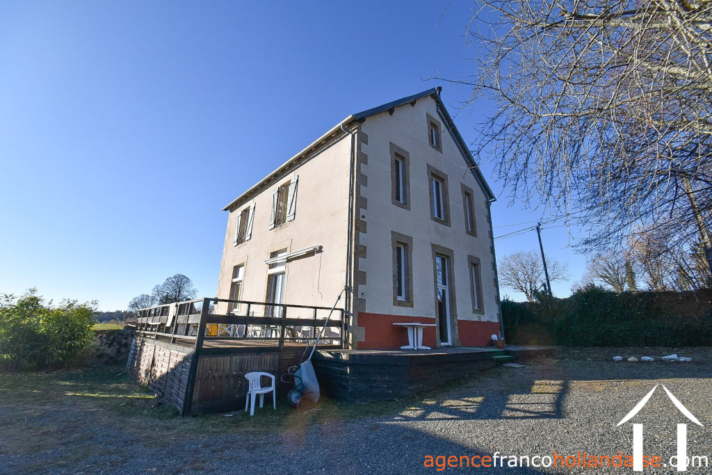 Maison avec gite à vendre chamberet, limousin, Li1029 Image - 26