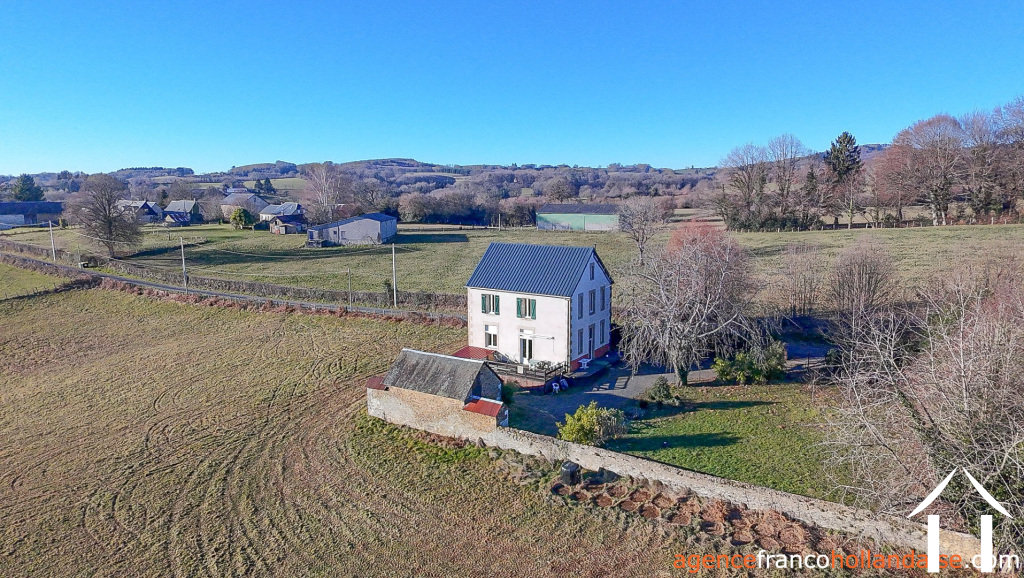 Maison avec gite à vendre chamberet, limousin, Li1029 Image - 2