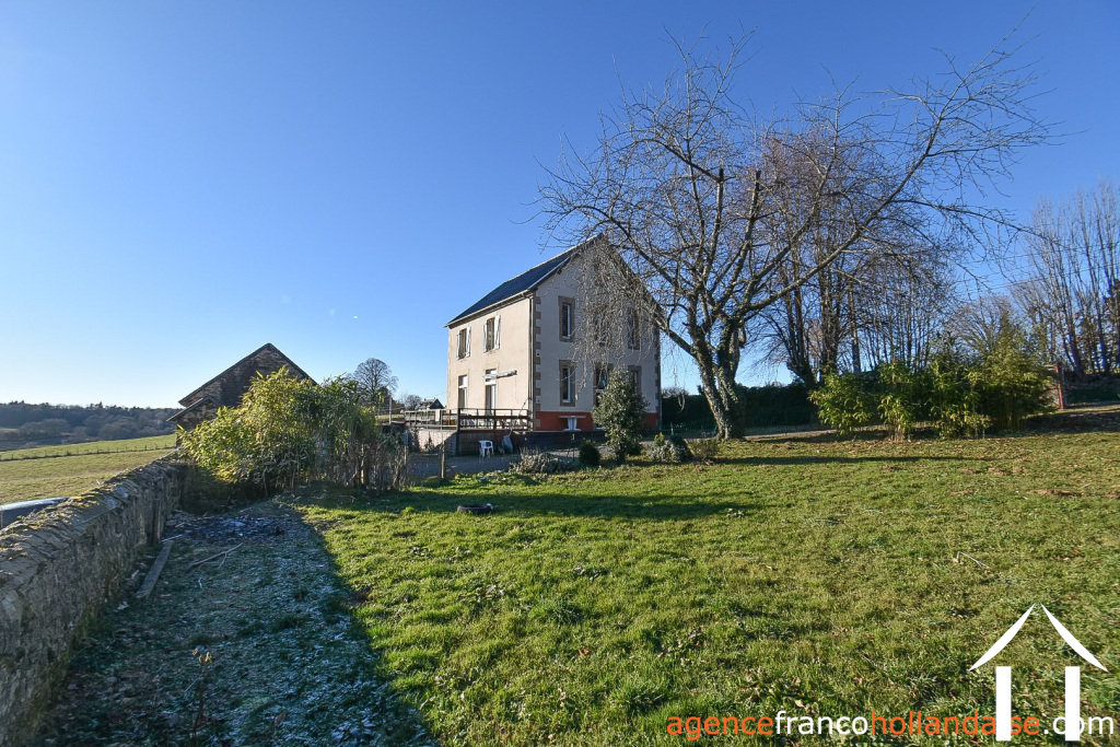 Maison avec gite à vendre chamberet, limousin, Li1029 Image - 1