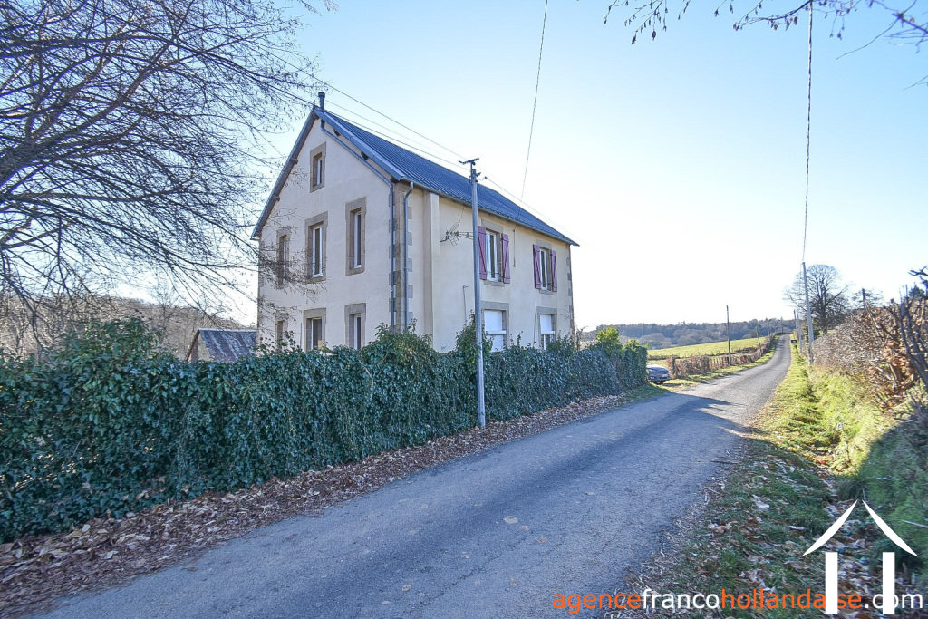 Maison avec gite à vendre chamberet, limousin, Li1029 Image - 32