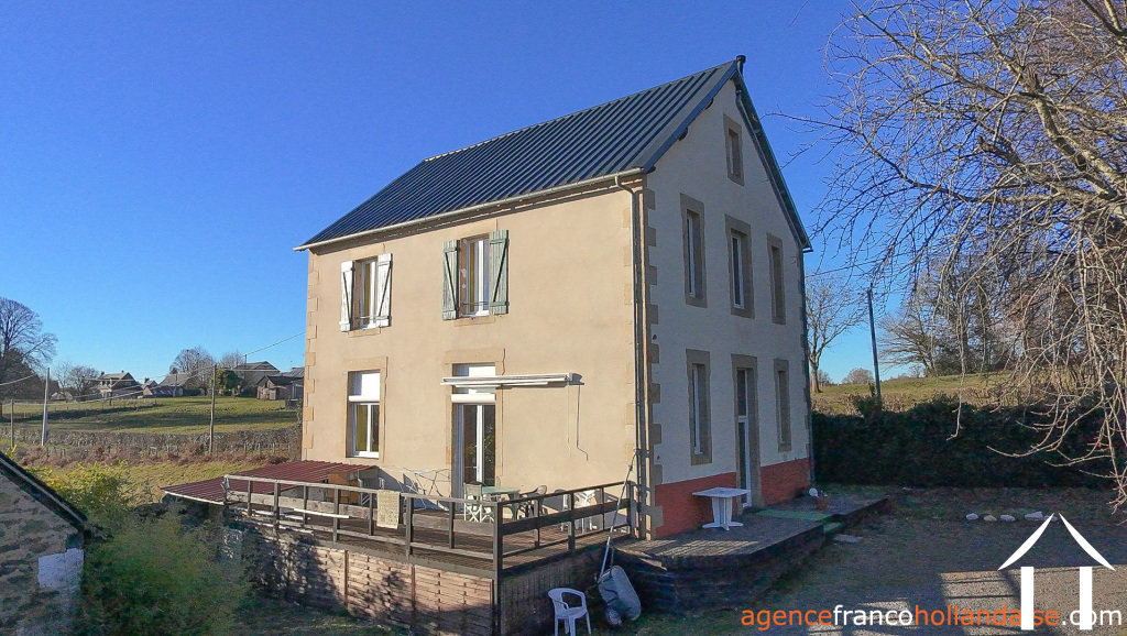 Maison avec gite à vendre chamberet, limousin, Li1029 Image - 24