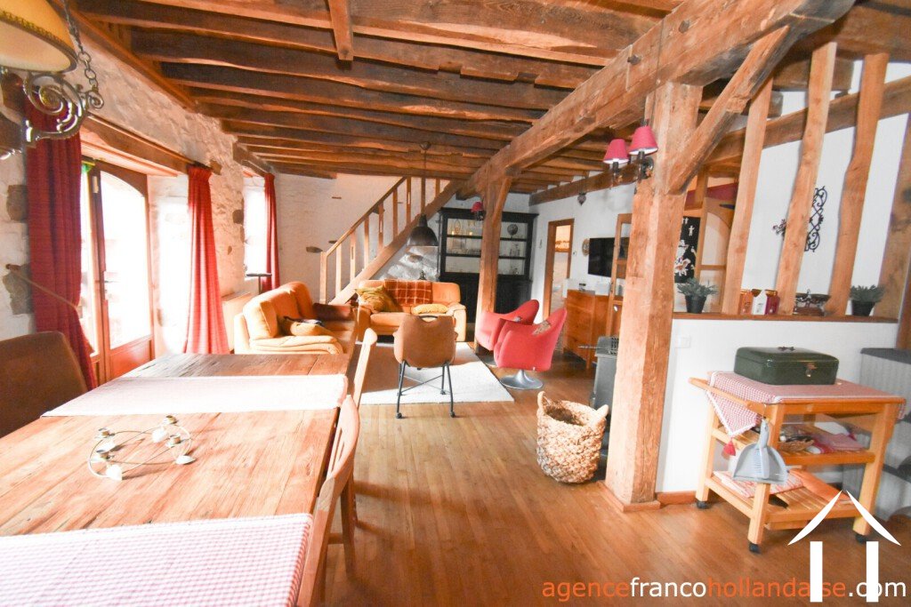 Maison à vendre chateau chervix, limousin, Li1032 Image - 17