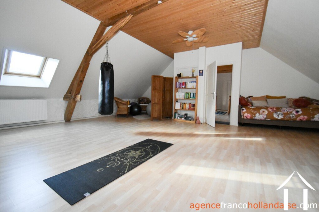 Maison à vendre chateau chervix, limousin, Li1032 Image - 20