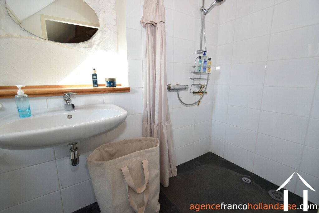 Maison à vendre chateau chervix, limousin, Li1032 Image - 23