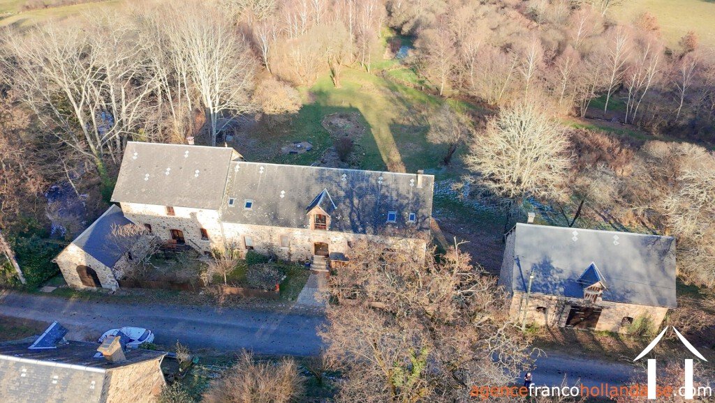 Maison à vendre chateau chervix, limousin, Li1032 Image - 5