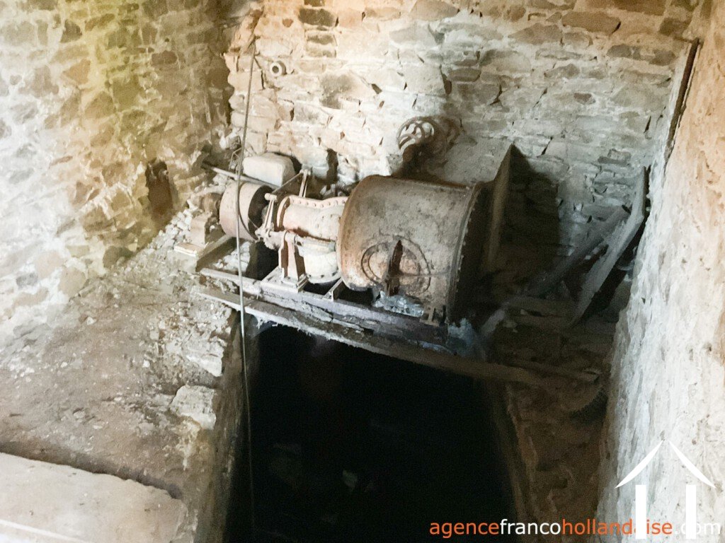 Maison à vendre chateau chervix, limousin, Li1032 Image - 44