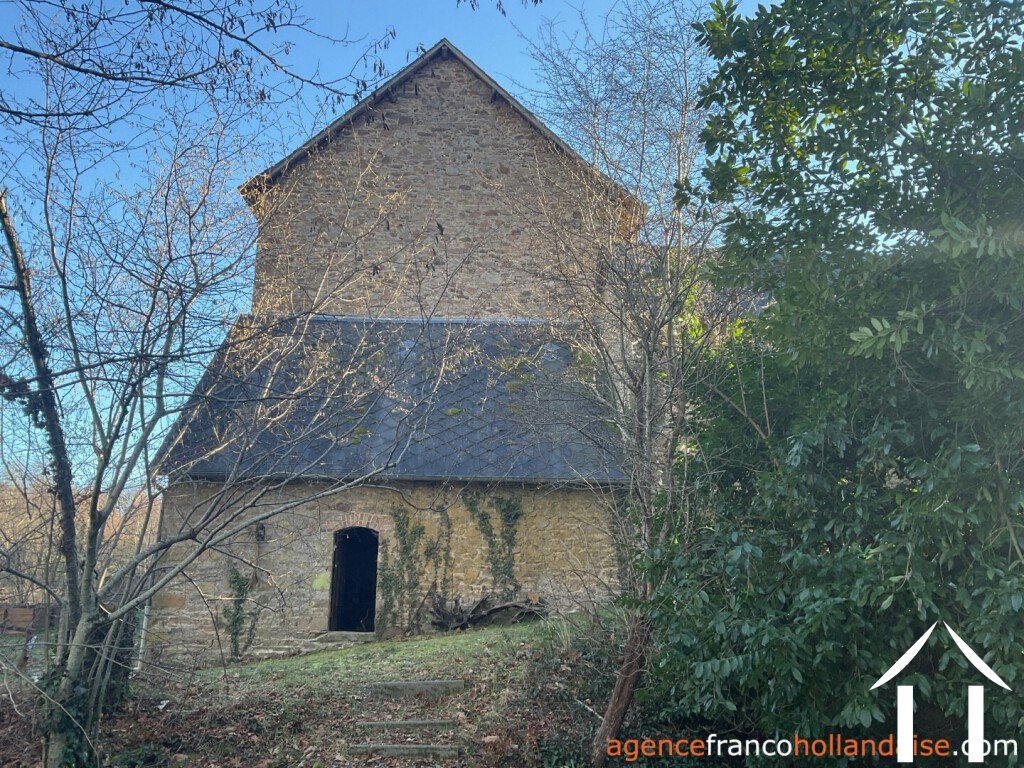 Maison à vendre chateau chervix, limousin, Li1032 Image - 46