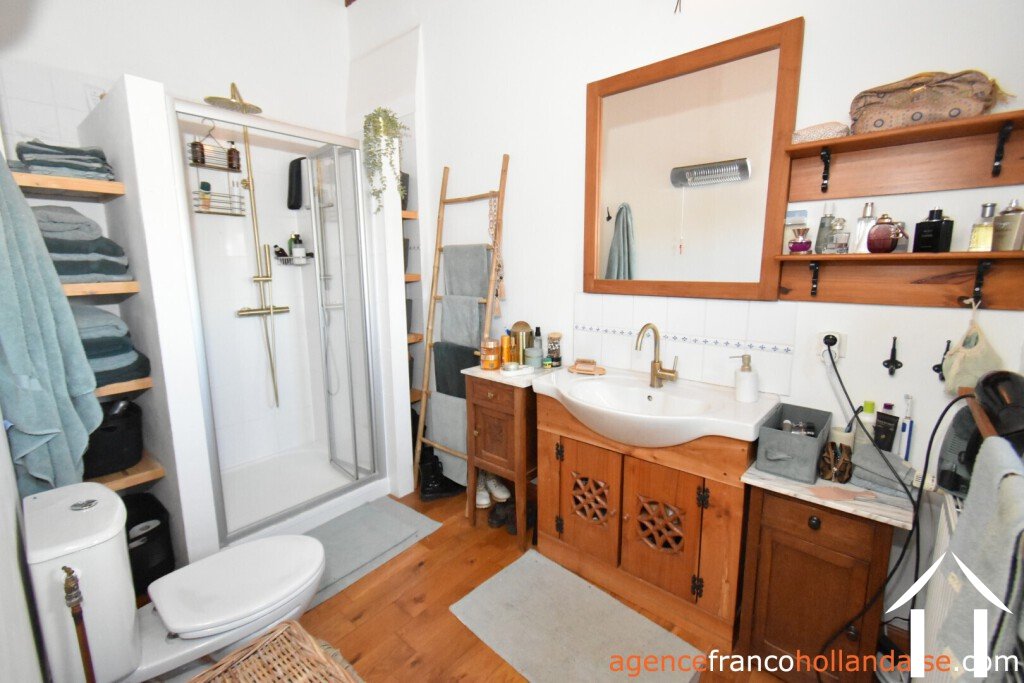 Maison à vendre chateau chervix, limousin, Li1032 Image - 14