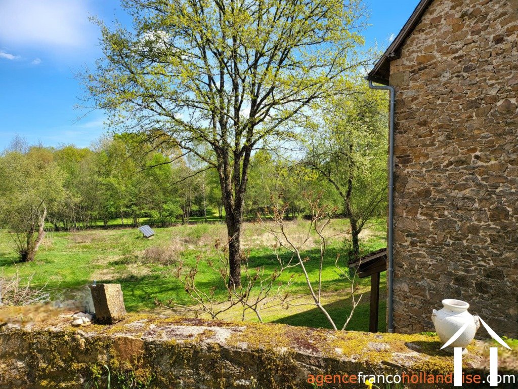 Maison à vendre chateau chervix, limousin, Li1032 Image - 64