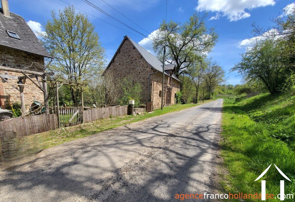 Maison à vendre chateau chervix, limousin, Li1032 Image - 59