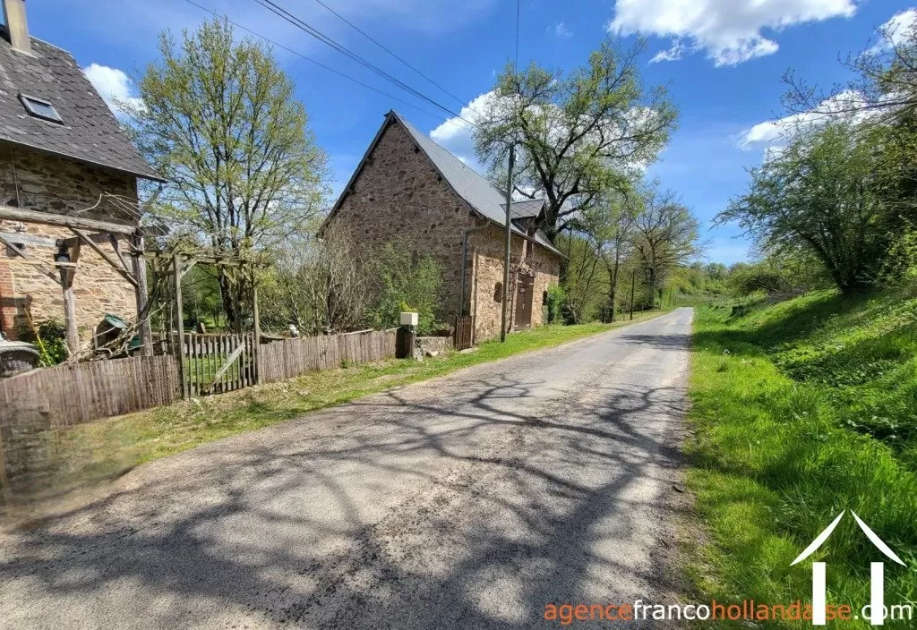 Maison à vendre chateau chervix, limousin, Li1032 Image - 59