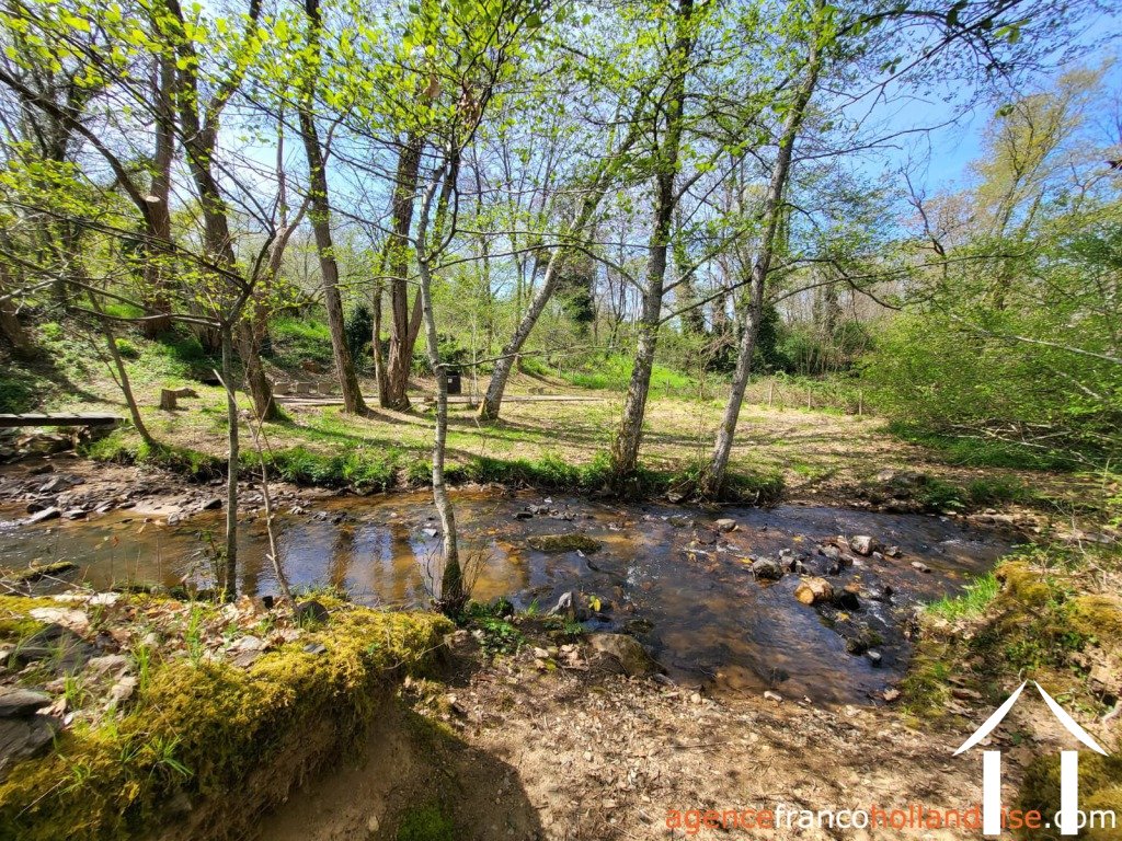 Maison à vendre chateau chervix, limousin, Li1032 Image - 67