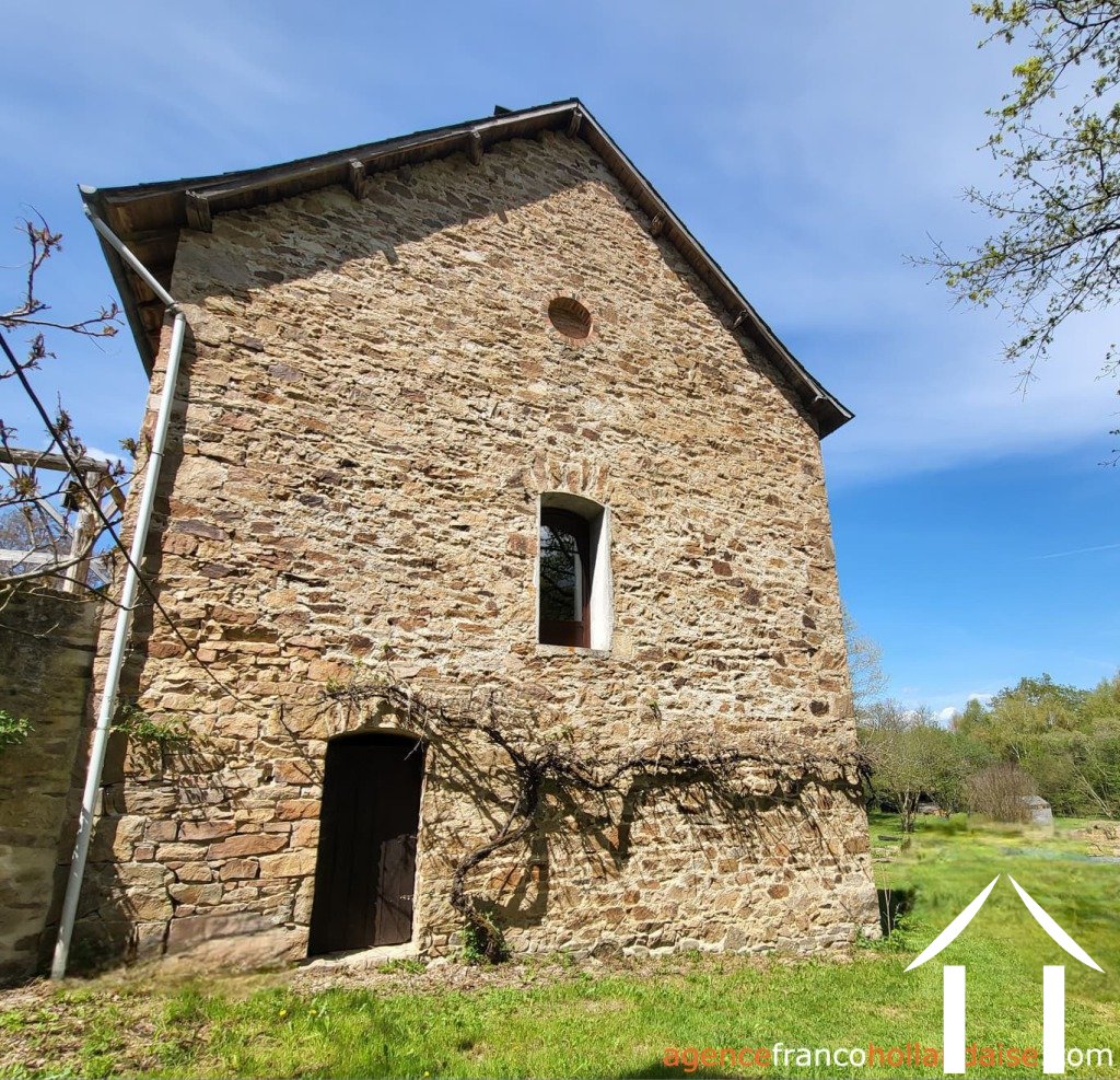 Maison à vendre chateau chervix, limousin, Li1032 Image - 48