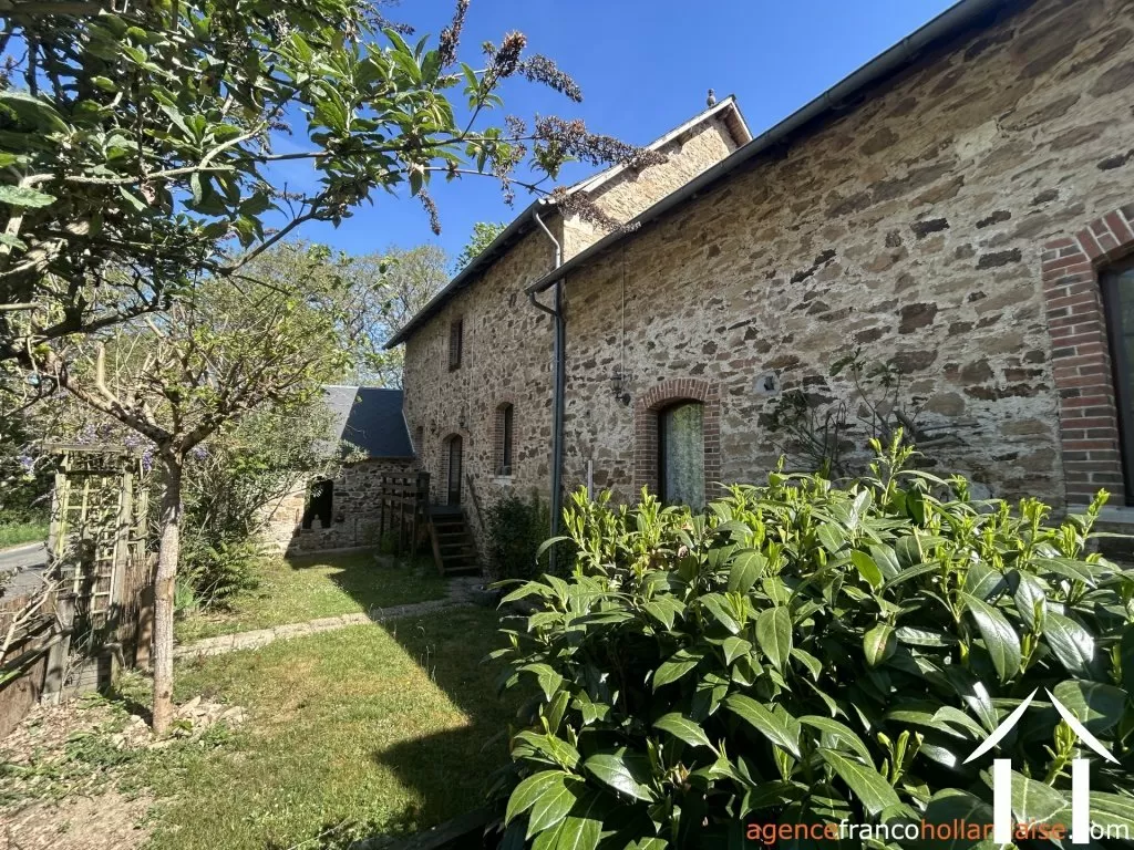 Maison à vendre chateau chervix, limousin, Li1032 Image - 25