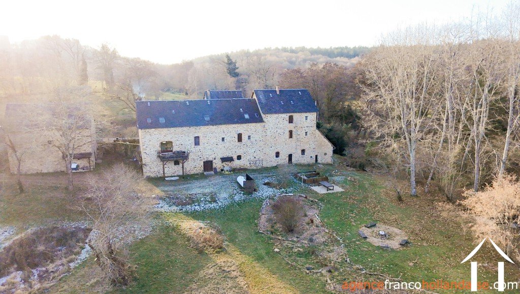 Maison à vendre chateau chervix, limousin, Li1032 Image - 31