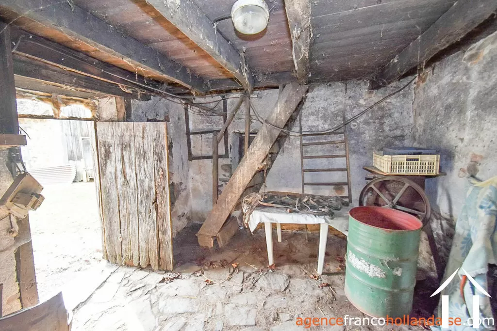 Maison avec gite à vendre la porcherie, limousin, Li1036 Image - 27