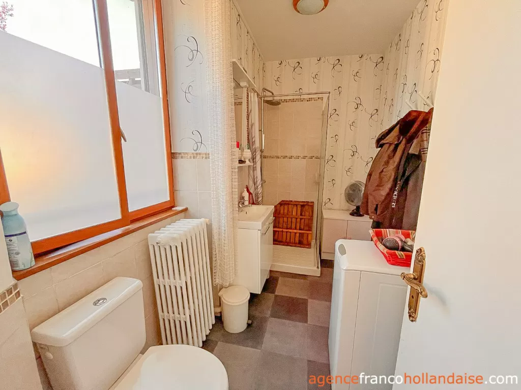 Maison de bourg à vendre chateauneuf la foret, limousin, Li1043 Image - 10