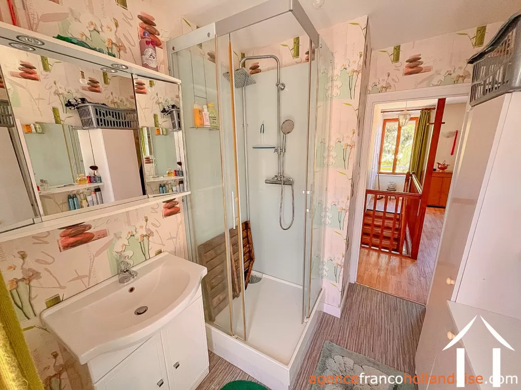 Maison de bourg à vendre chateauneuf la foret, limousin, Li1045 Image - 20