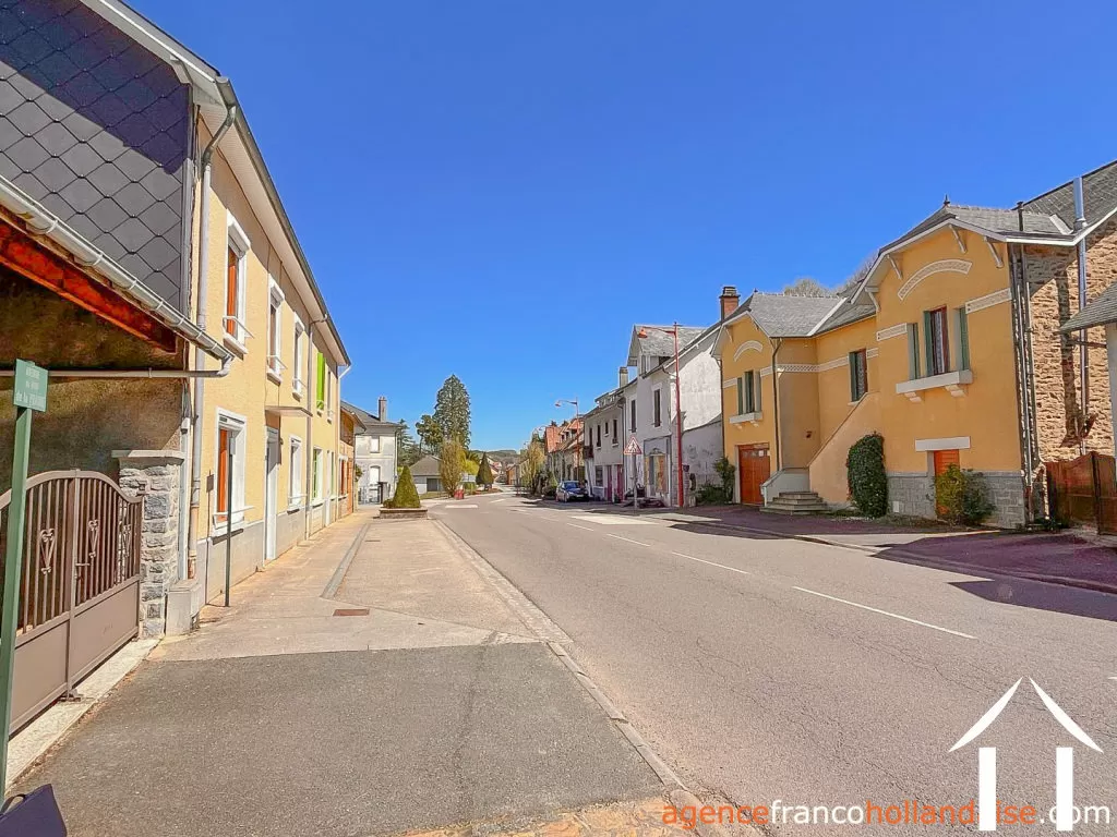Maison de bourg à vendre chateauneuf la foret, limousin, Li1045 Image - 36